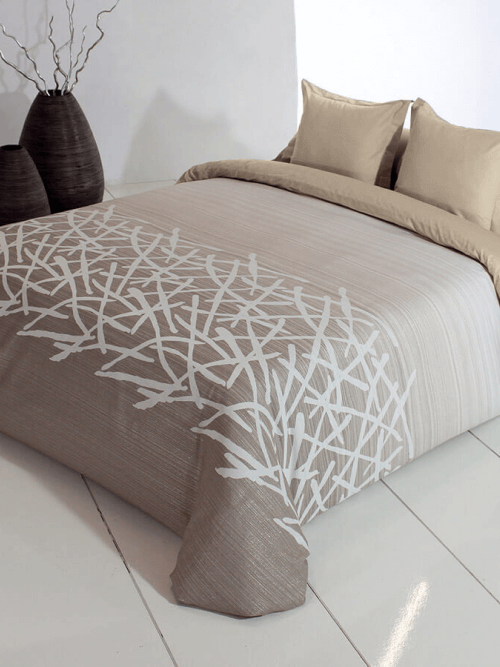 Cama con funda nórdica estampado geométrico