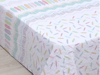 Colcha Julia de Unifabrics con diseño reversible
