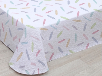 Colcha Julia de Unifabrics con diseño termosellado