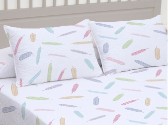 Cojines incluidos con el Cobertor Julia de Unifabrics