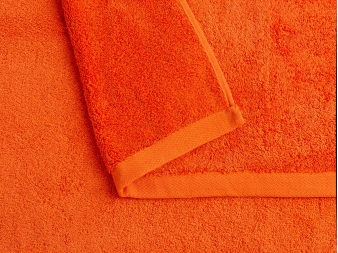 Ejemplo de color del Albornoz Liso de Confecciones Paula mandarina