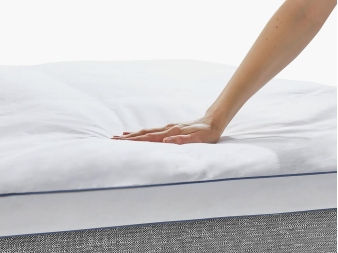 Topper premium de duvet y plumas TC12 Pikolin