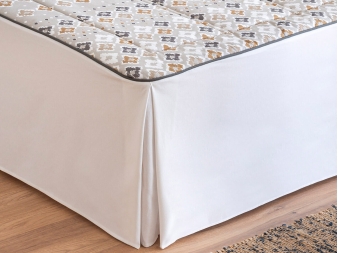 Cobertor étnico con faldón liso Toledo beige