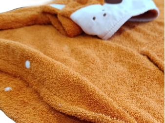 Poncho Infantil con Botones y Capucha Graciosa de Zorrito