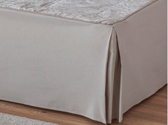 Colcha para Invierno Alcalá beige con volante
