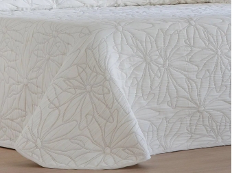 Cubrecamas Reversible para Entretiempo Nenúfar beige