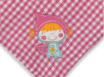 Bandana Antibabas con Diseño Bordado color rosa