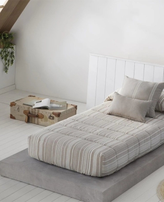 Edredón Ajustable Soller de JVR. Rayas jacquard beige
