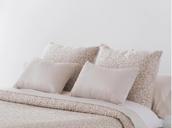 Cojín jacquard Ferrara beige de Tejidos JVR