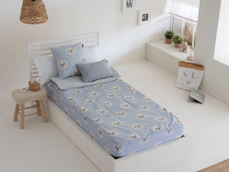 Saco Nórdico Leo Azul – Vista de cama completa