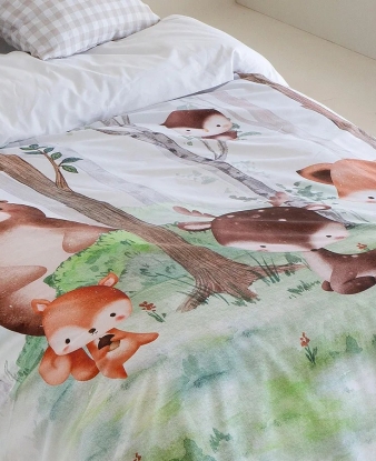Detalle estampado Forest con animalitos del bosque (algodón)