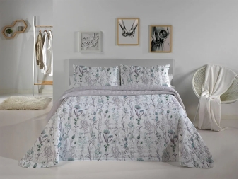 Colcha Boutí Hortensia Casa Campo puesta en cama (ambiente)