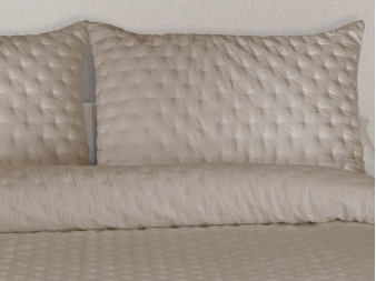 Detalle del acolchado boutí de la Colcha Zafiro beige Casa Campo