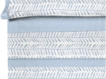 Sábanas Becky Casa Campo C02 (azul) – detalle estampado ramas y franja lisa