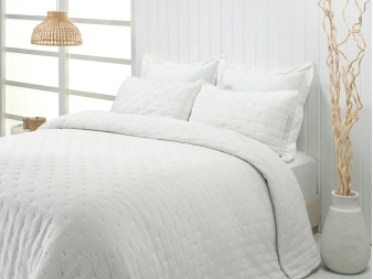Colcha Maya Blanco C04 - Cama vestida y fundas a juego