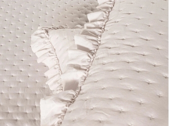 Detalle del acolchado por ultrasonidos y textura
