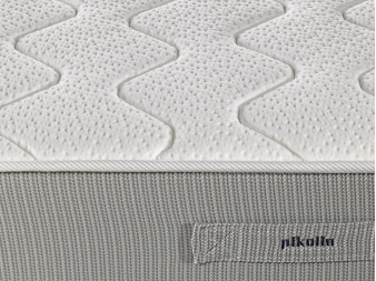Detalle acolchado y lateral Colchón Sirona Compact Pikolin