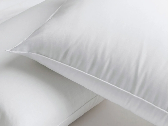 Almohadas Aura Antialérgenos apiladas