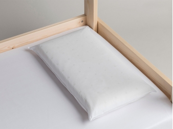 Almohada viscoelástica antialérgenos para cuna Velfont