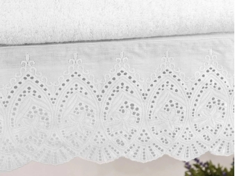 detalle cenefa bordada toallas garment wash ln blancas