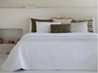 colcha reversible kias blanco beige jacquard botanico sandeco