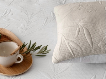 colcha reversible kias blanco beige cojines a juego sandeco