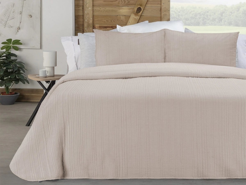 colcha bouti lisa esencial beige acolchado lineal manterol