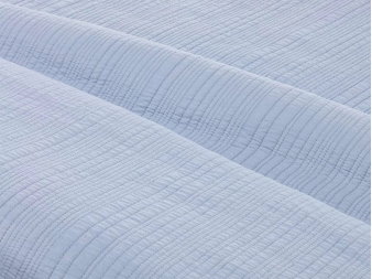 colcha bouti lisa esencial azul detalle acolchado manterol