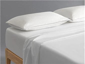 almohada duende velfont infantil blanda sobre cama