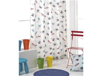 cortina infantil monsters canete con estampado de monstruos en dormitorio